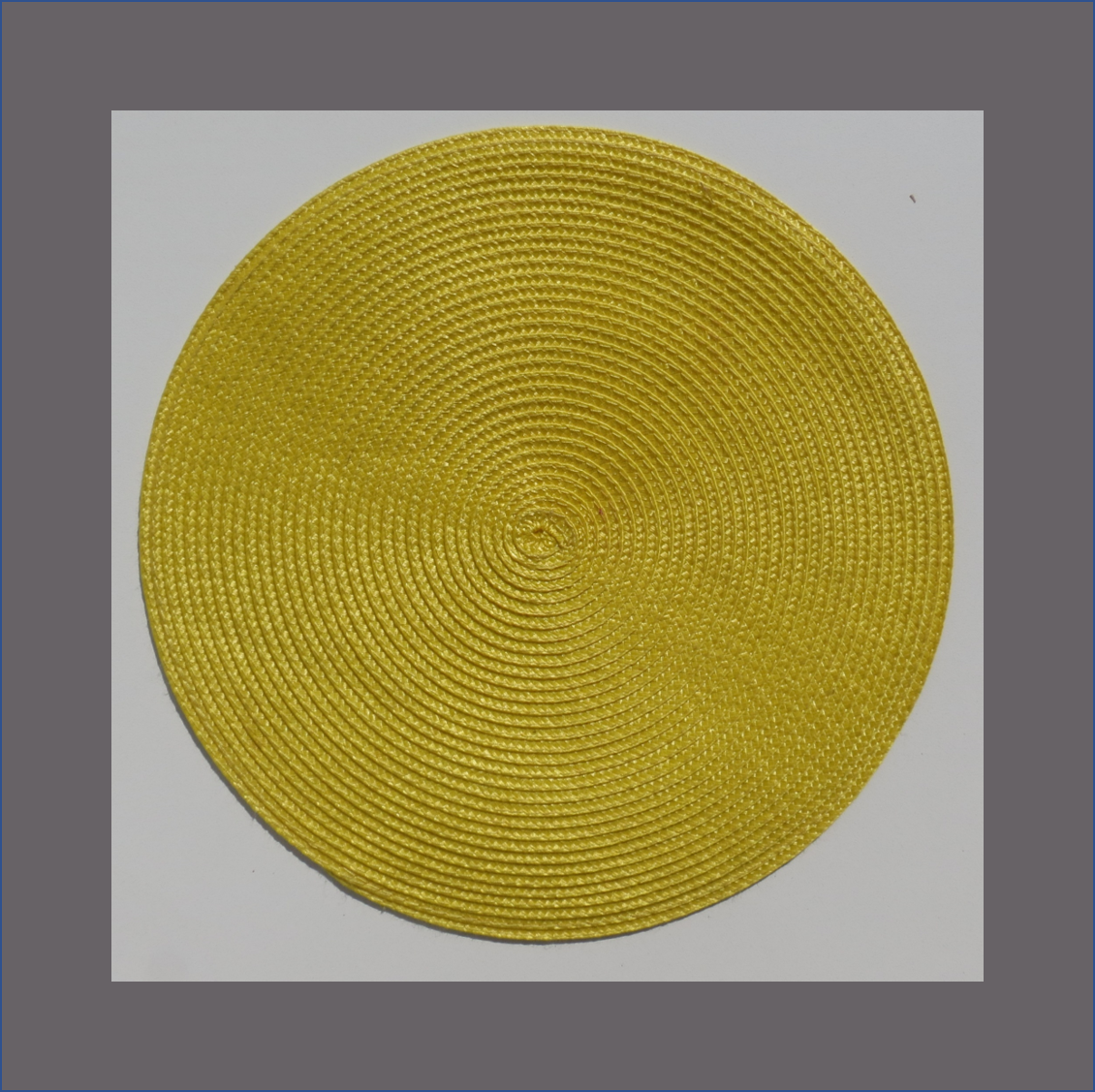 yellow-round-placemat